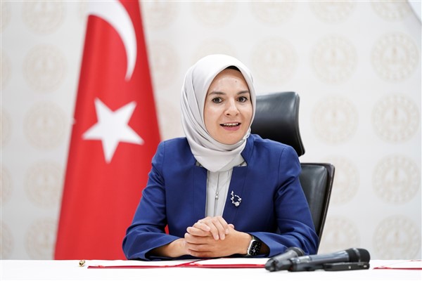 Bakan Göktaş’tan Dünya Yaşlılar Günü mesajı
