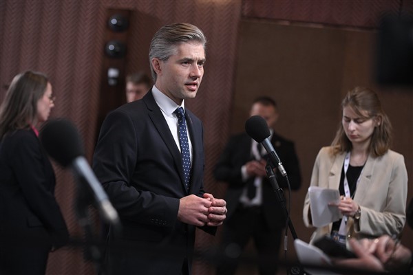 Budrys'ten Yvette Cooper'a tebrik mesajı