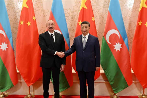 Aliyev ve Xi Jinping Çin'de bir araya geldi