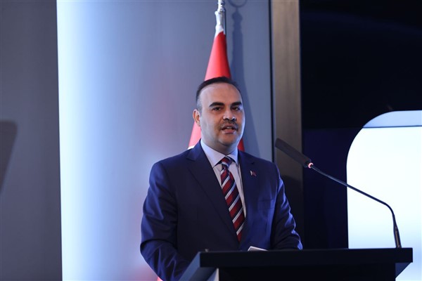 Bakan Kacır, UNECE İcra Sekreteri Molcean ile bir araya geldi