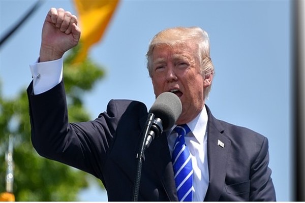 Trump, Bondi'yi rakiplerini yargılamaya çağırdı