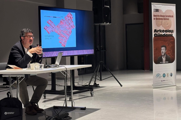 "Arkeoloji Gündemi" söyleşilerinde Çatalhöyük konuşuldu