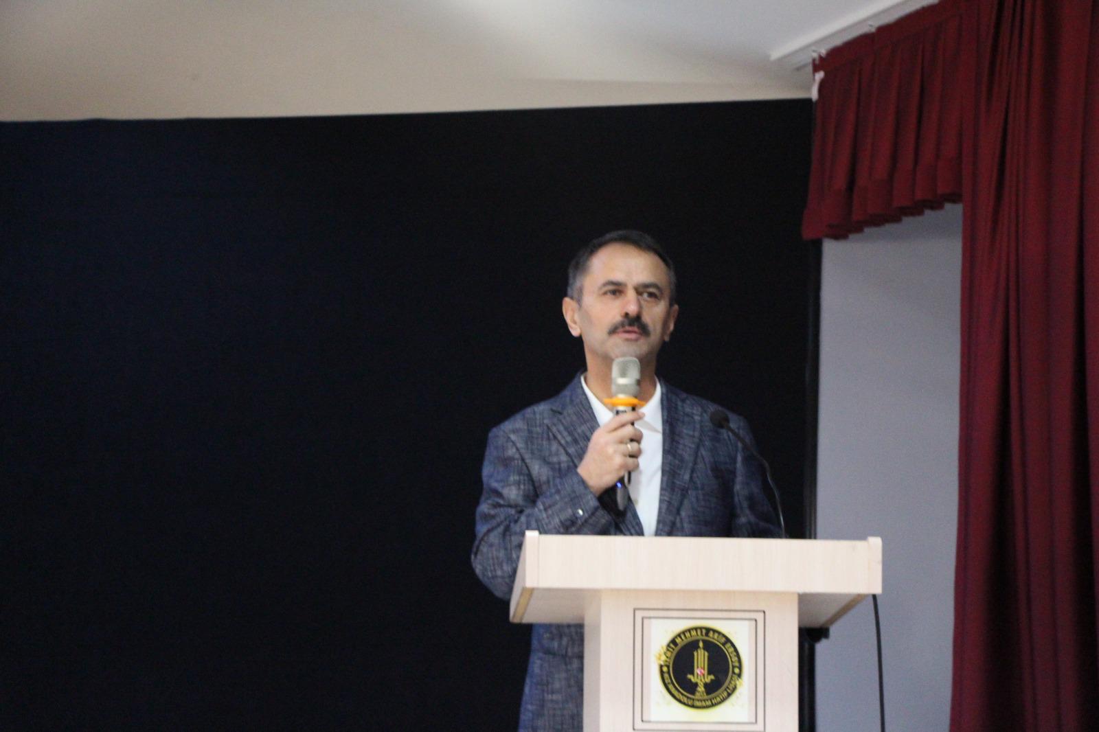 Vali Aktaş, İslami İlimler Çalıştayı’na katıldı