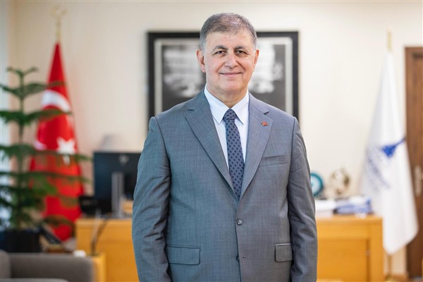 Başkan Tugay'dan Özgür Özel'e tebrik mesajı
