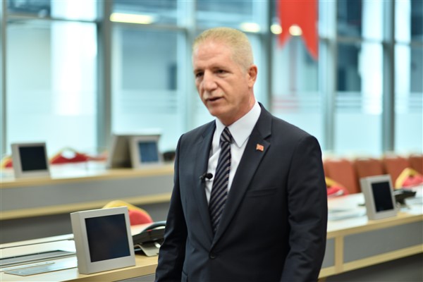 Vali Gül, merhume Muhtar Sercan için taziye ziyareti gerçekleştirdi