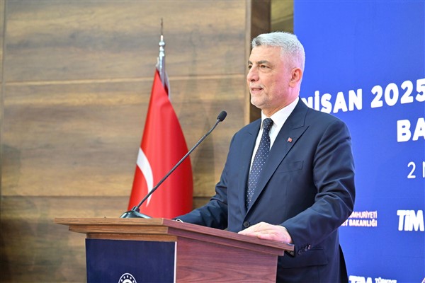 Bakan Bolat’tan Rize’de esnaf ziyareti