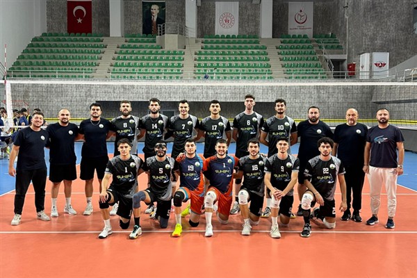 Osmangazi Belediyespor Erkek Voleybol Takımı, Fenerbahçe'yi mağlup etti